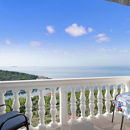 1 Bedroom Stunning Apartment In Primošten Kültér fotó